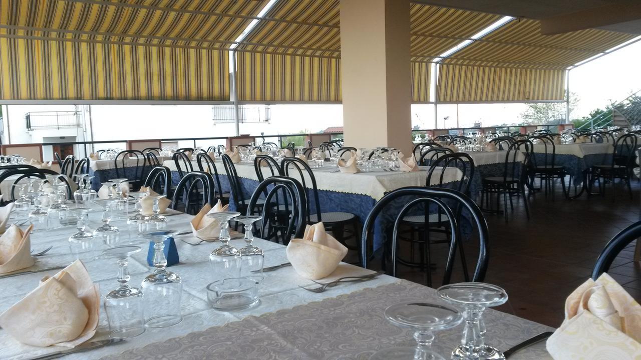 Hotel San Giorgio Сан-Нікола-Арчелла Екстер'єр фото